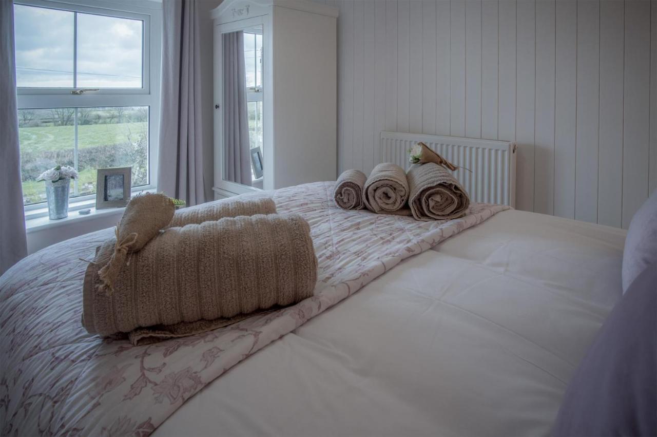 Elidyr Cottage - 3 Bedroom Cottage - Амрот Екстериор снимка